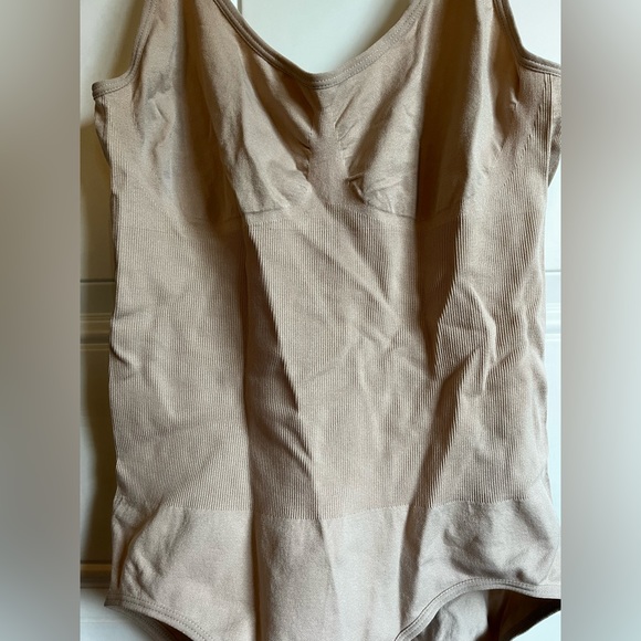 2XL Bodysuit Shapewear - Picture 4 of 10